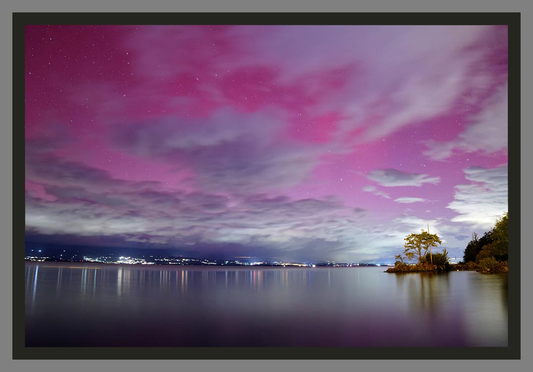 "Northern lights II" Les plus belles photos du lac Léman sous les aurores boréales 2024 par le photographe Christophe Bourreau