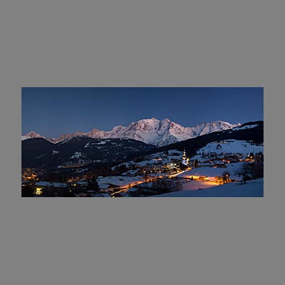 Mont-Blanc à l'heure bleue à Combloux - Les plus belles photo du Mont-blanc par le photographe Christophe Bourreau