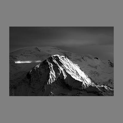 Photo du Mont-blanc en noir et blanc  - Les plus belles photo du Mont-blanc par le photographe Christophe Bourreau
