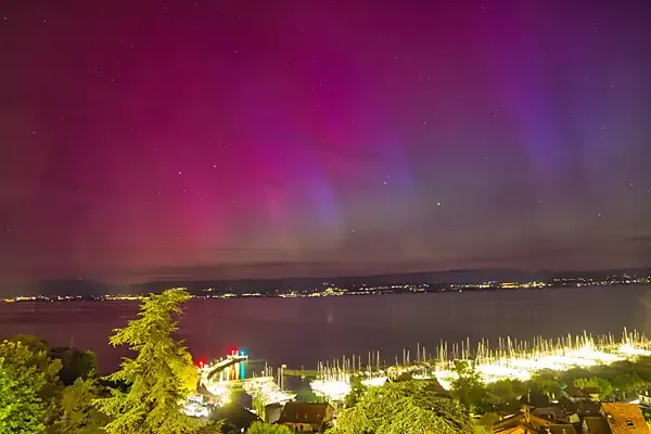 Aurores boréales sur le lac Léman, les plus belles photos du photographe Christophe Bourreau