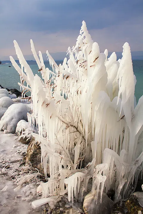 Lac Léman gelé à Anthy sur Léman