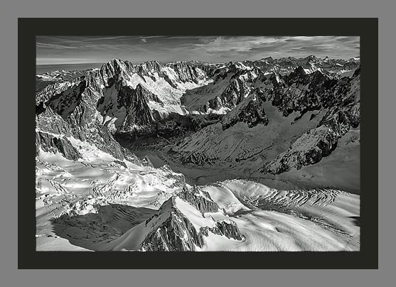 Massif du Mont-Blanc. Découvrez les plus belles photographies du Mont-Blanc par le photographe Christophe Bourreau